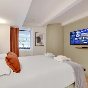 Incroyable - 3br-8p - Pl De La Nation Appartement